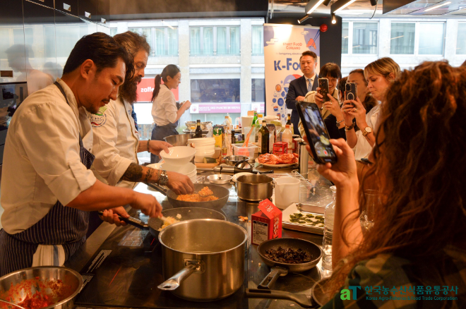aT, ‘K-푸드 쿠킹 클래스’로 이탈리아 셰프 네트워크 공략