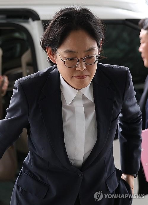 검찰 출석하는 조지연 의원.(사진=연합뉴스 )