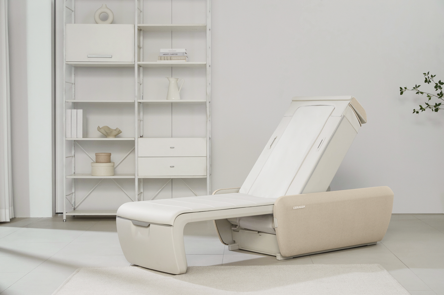 세라젬, ‘마스터 V9 2025년형’ 정식 선보여