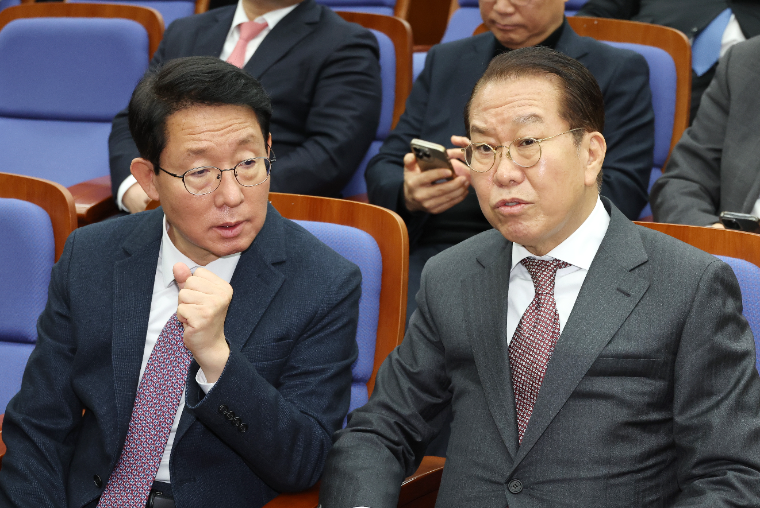 김상훈 (왼쪽) 국회의원 (사진=연합뉴스)