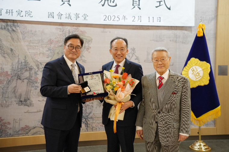 추경호 국회의원 제26회 백봉신사상 수상 (사진=의원실)