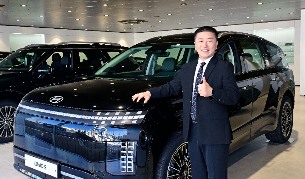 2024년 전국 승용 최다 판매 직원에 선정된 현대차 대전지점 김기양 영업이사.(사진=현대자동차)