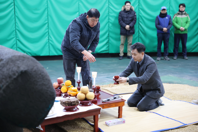 한국마사회 제주 ‧ 장수목장, 무사고 기원제 개최..."씨수말 교배지원"