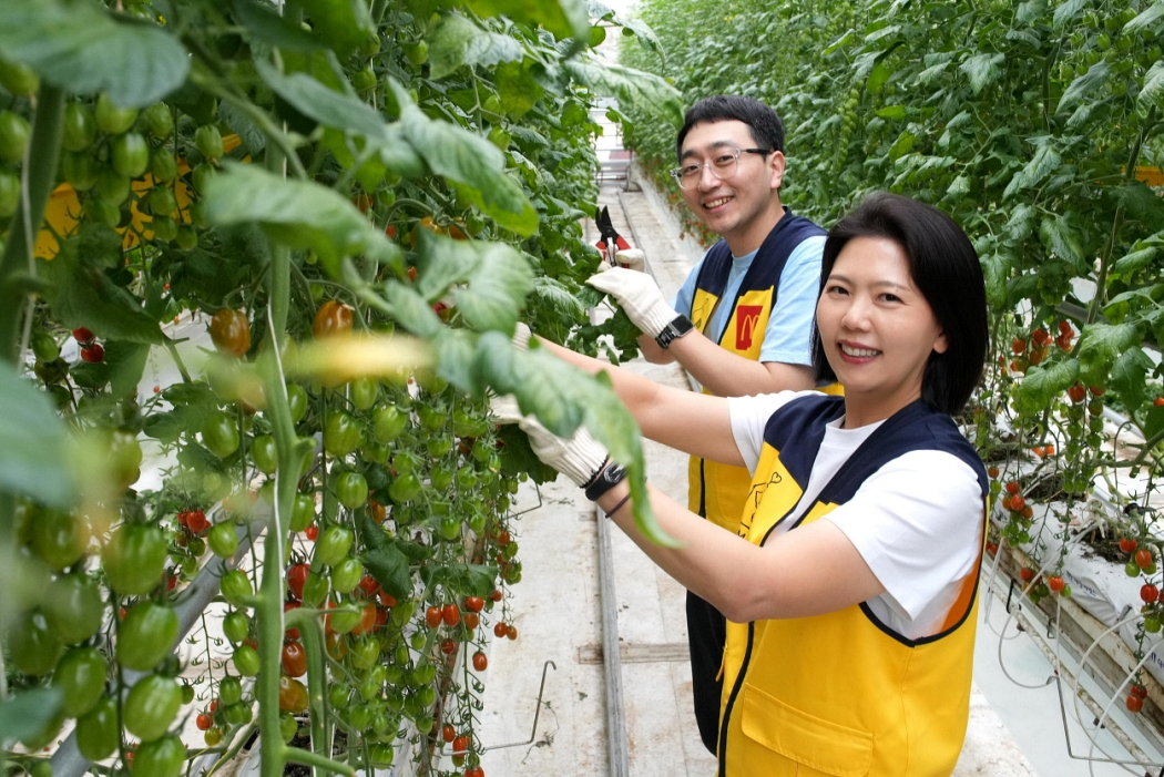 한국맥도날드 임직원, 창립기념일 맞아 ‘푸르메소셜팜’ 봉사활동 실시