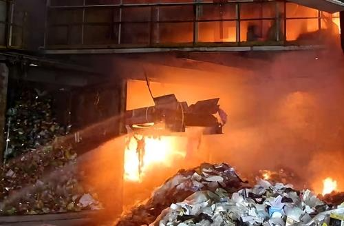 지난 3일 부천 자원순환센터 화재 당시 모습(사진=연합뉴스)