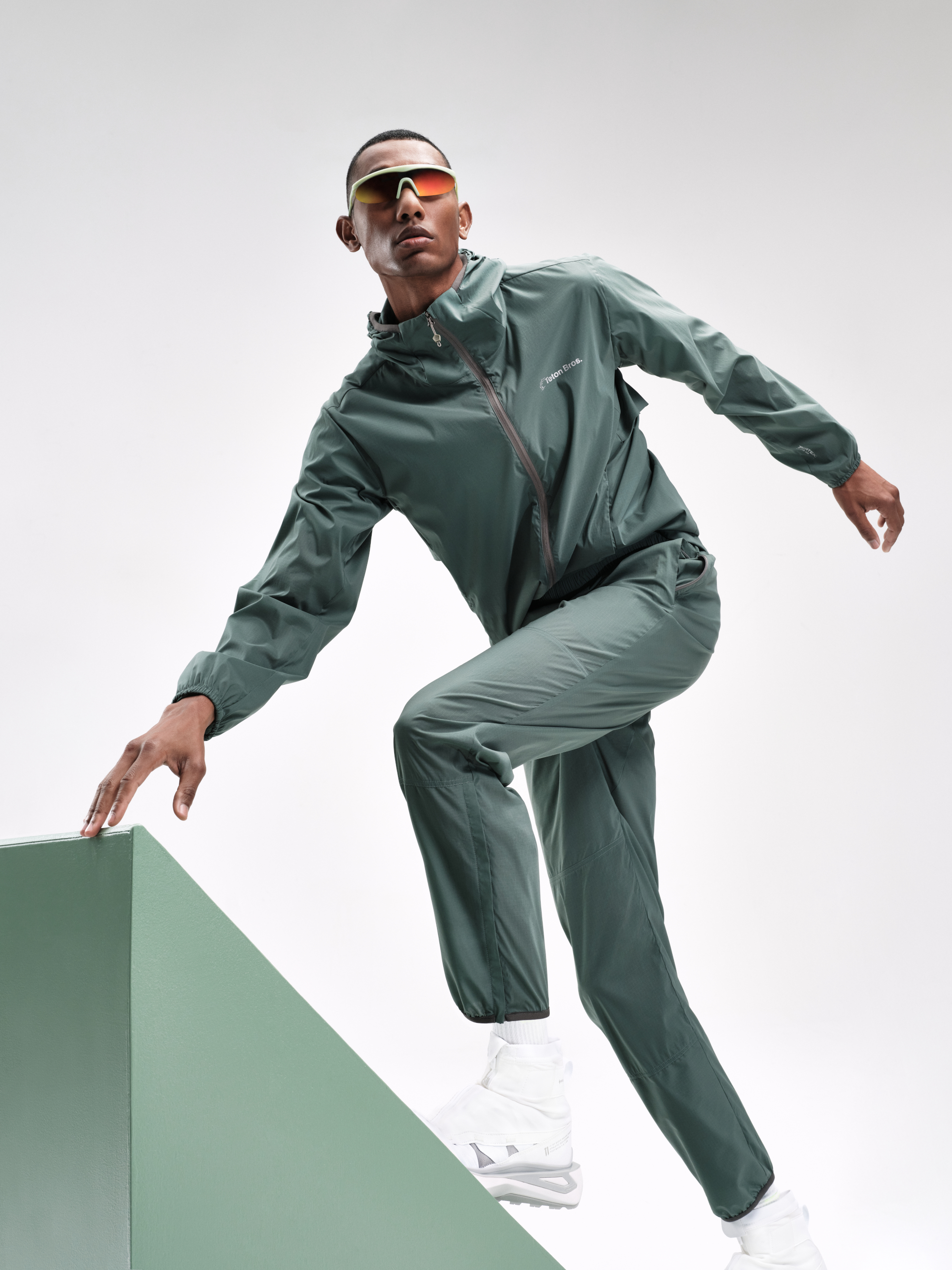 LF ‘티톤브로스’ 25SS 신제품 선보여