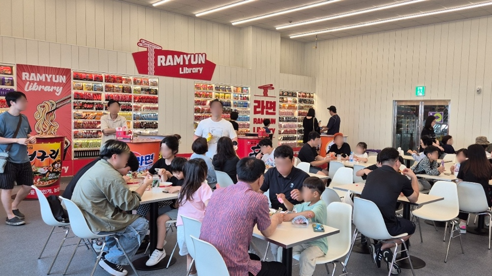 CU, 즉석 라면 매출 286% 급상승