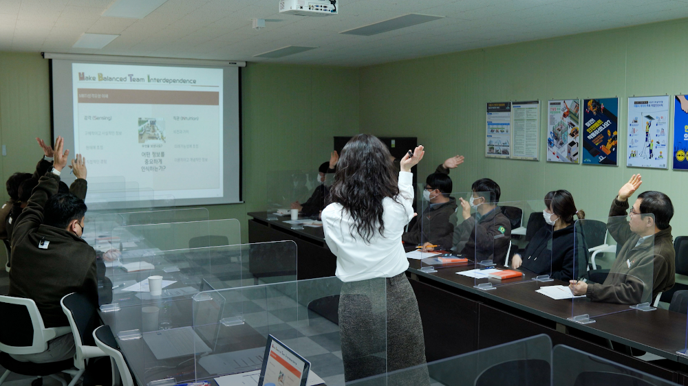 ㈜한화 건설부문의 심리상담프로그램 ‘라포레나(RAPPORENA)’.(사진=한화 건설부문)