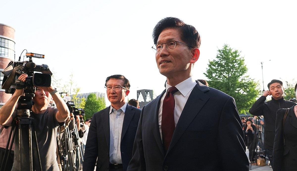 한덕수 예비후보와 단일화 회동에 나서는 김문수 후보(사진=연합뉴스)