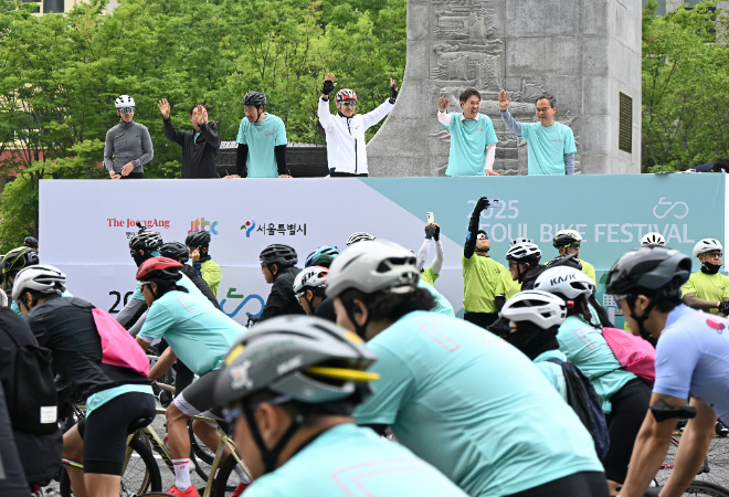 오세훈 시장, '2025 서울자전거대행진' 참석