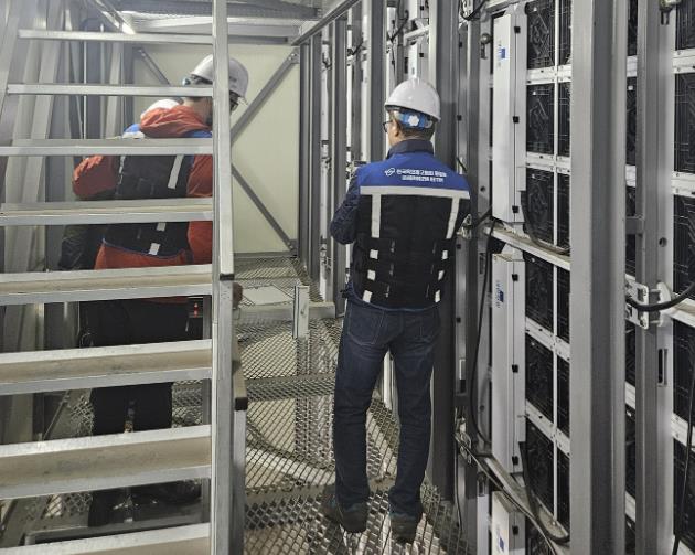 지난해 마포구 합동점검반의 옥외광고물 안전점검 모습