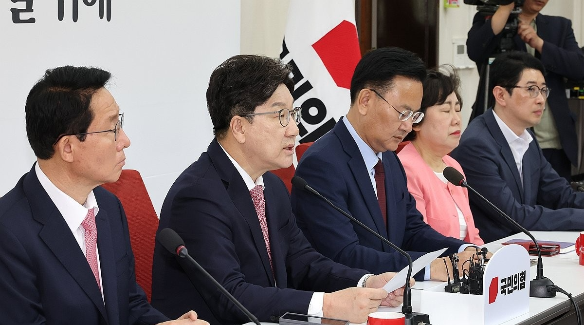 법사위 관련해 발언하는 권성동 원내대표(사진=연합뉴스)