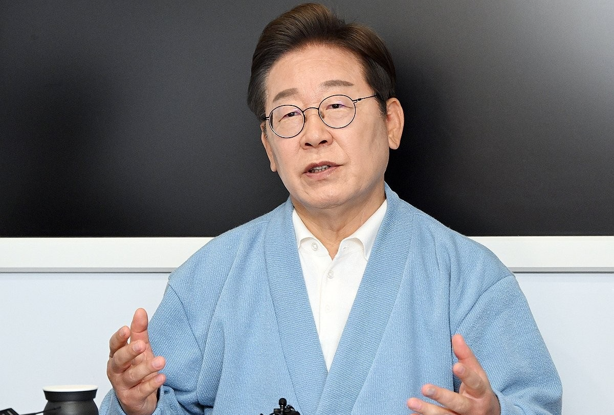 인터뷰하는 이재명 후보(사진=연합뉴스)