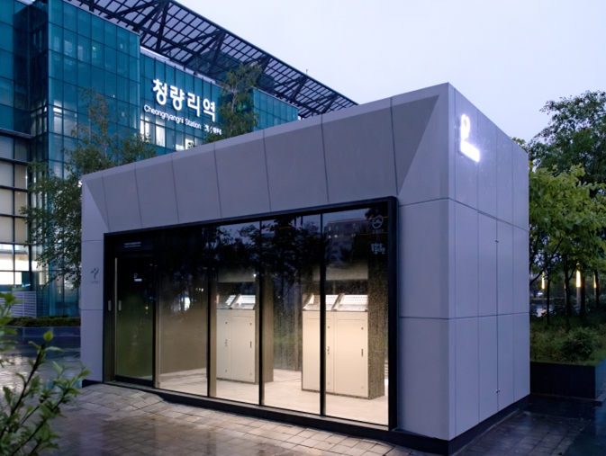 밀폐형 흡연부스 시범 설치 _ 청량리역