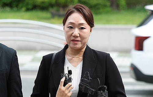 대구경찰청 참고인 조사 출석한 강혜경 씨(사진=연합뉴스)