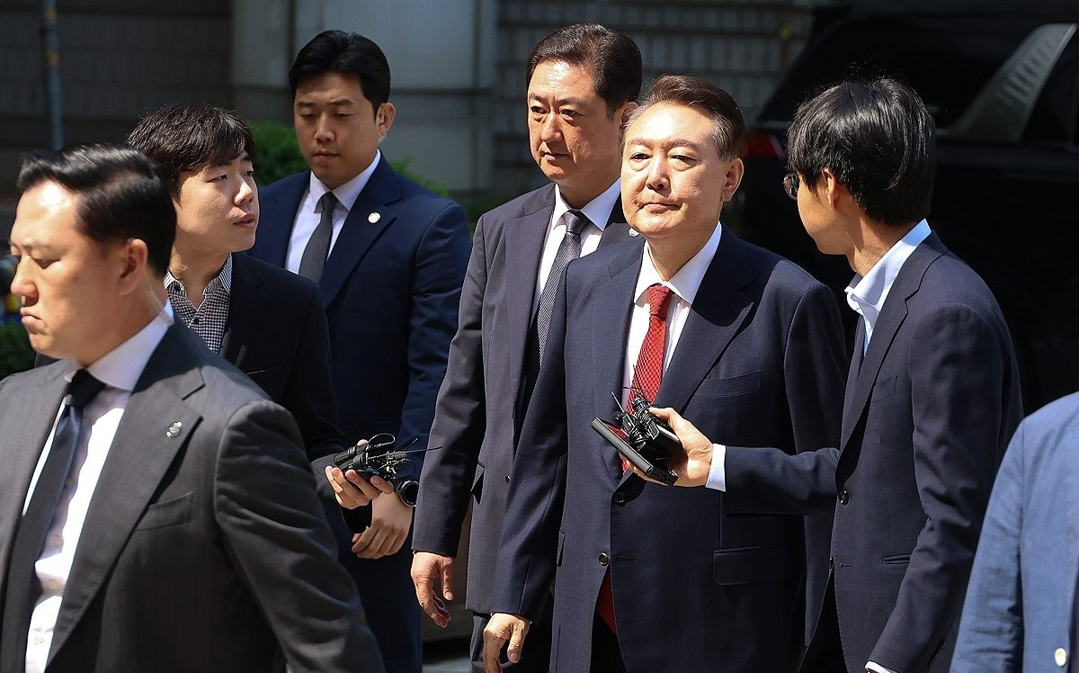 법정 향하는 윤석열 전 대통령(사진=연합뉴스)