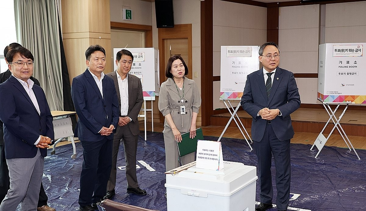 고기동 직무대행, 투표 준비 상황 현장점검(사진=연합뉴스)
