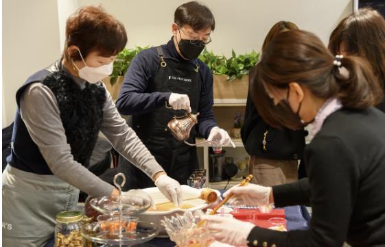 지난 인생이모작 프로그램에 참여한 중장년층 구민들