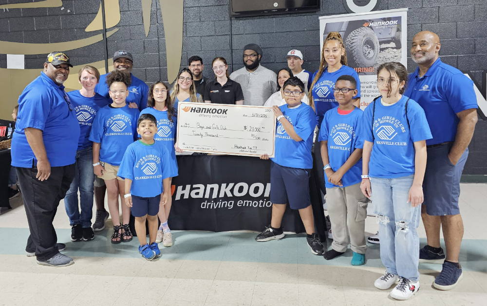 5월 31일 진행된 미국 BGCMT 클락스빌 지부 설립 후원금 전달식.(사진=한국타이어)