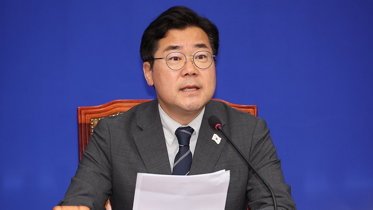 발언하는 박찬대 대표 직무대행(사진=연합뉴스)