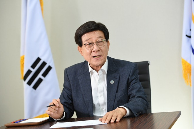 정종복 기장군수는 주민수용성 없는 풍산 이전은 결코 불가하다고 거듭 밝히고 있다.(사진제공=부산 기장군)