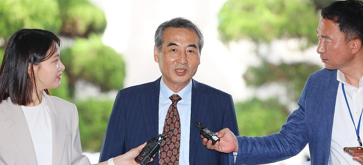 출근하는 민중기 특검(사진=연합뉴스)