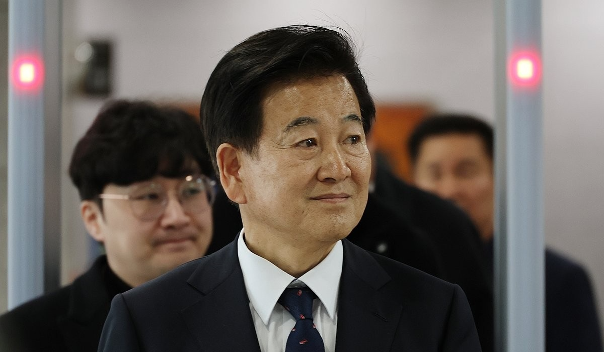 재판 마치고 나오는 정동영 의원(사진=연합뉴스)