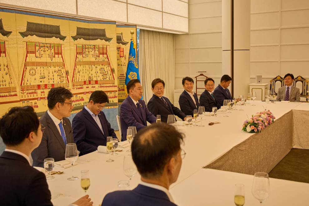 이재명 대통령, 민주당 원내지도부와 만찬(사진=연합뉴스)