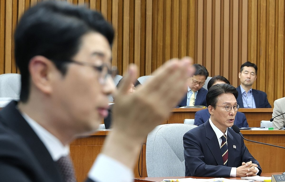 인사청문회에서 공방 주고받는 김민석 후보자-주진우 의원(사진=연합뉴스)