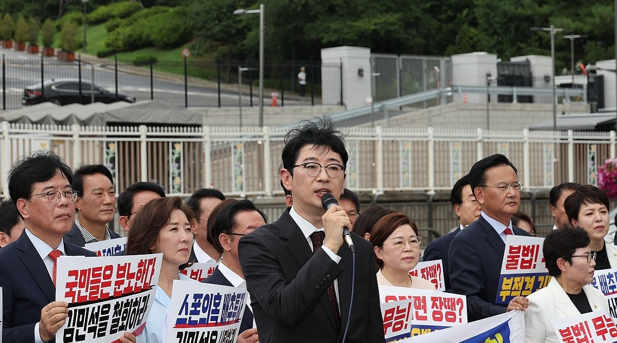 국민의힘 의원총회에서 발언하는 주진우 의원(사진=연합뉴스)