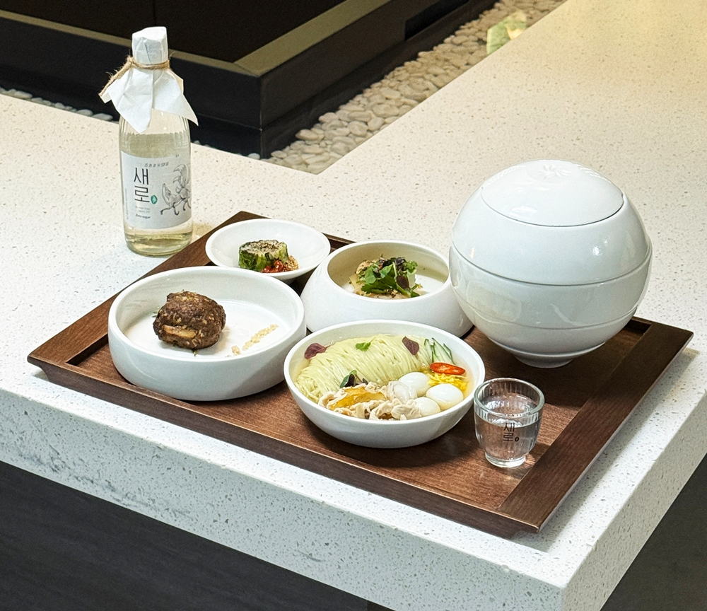 롯데칠성음료, 압구정 팝업스토어 ‘새로도원’, 8월말까지 연장 운영