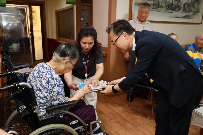 금천구, ‘찾아가는 신청 서비스’로 민생회복 소비쿠폰 사각지대 해소 총력