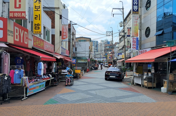 장안동 전곡시장 골목형상점가 전경