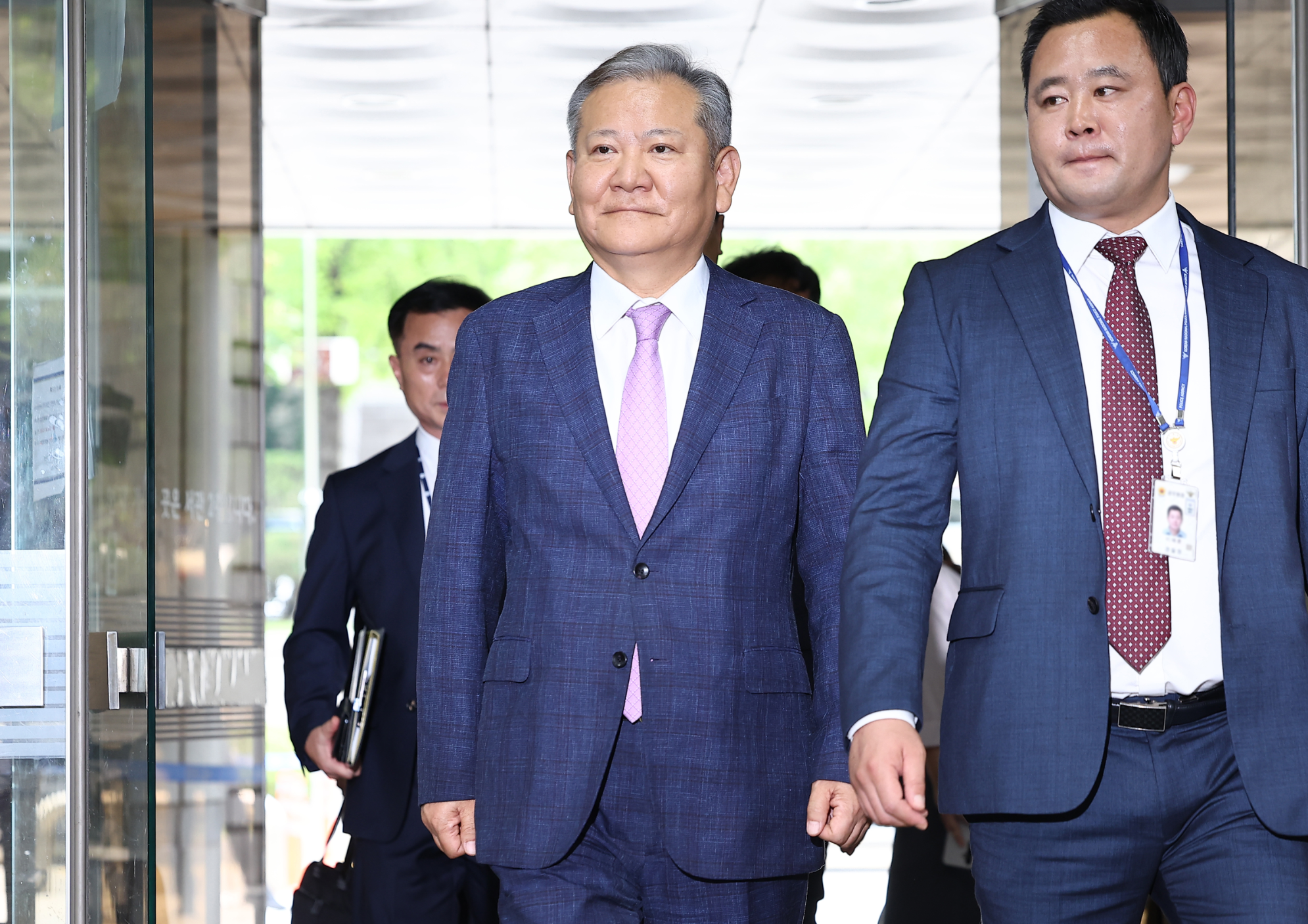 이상민 전 행정안전부 장관이 구속 전 피의자 심문(영장실질심사)을 위해 31일 서울 서초구 서울중앙지방법원으로 들어서고 있다. 사진=연합뉴스