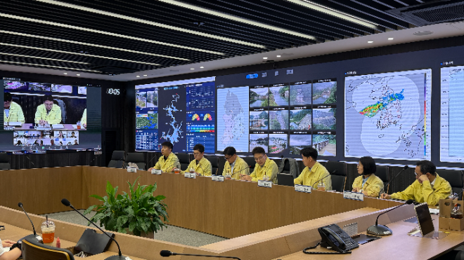 수자원공사, 여름철 집중호우 이후 폭염 대비 녹조 관리 점검 회의 개최