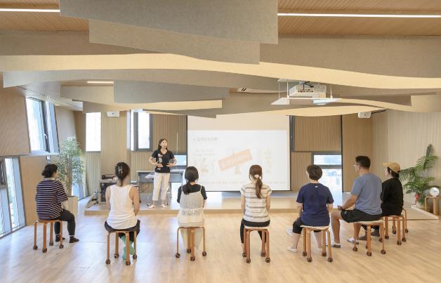 양천구, 건강힐링센터 프로그램(건강자세) 진행 모습