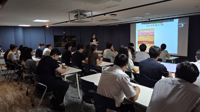 휴젤, ‘블루로즈 중심 병합 시술’ 임직원 교육 진행