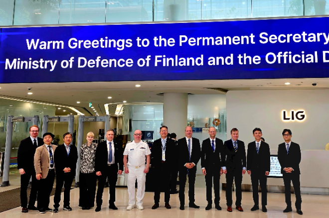 핀란드 국방차관 일행 LIG넥스원 방문...양국 방위산업 협력 강화 논의