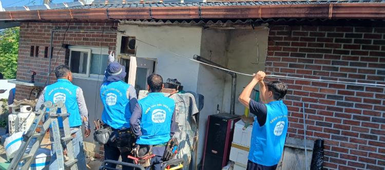 곡성군, 개학 시기 맞아 초등학교 주변 불법 광고물 집중 정비 추진