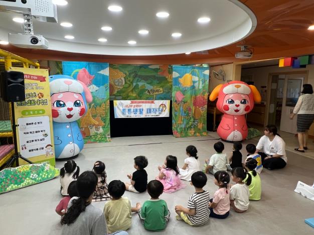 2025 찾아가는 인형극 진행 모습