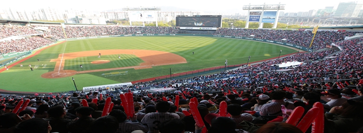 잠실야구장 홈경기 장면