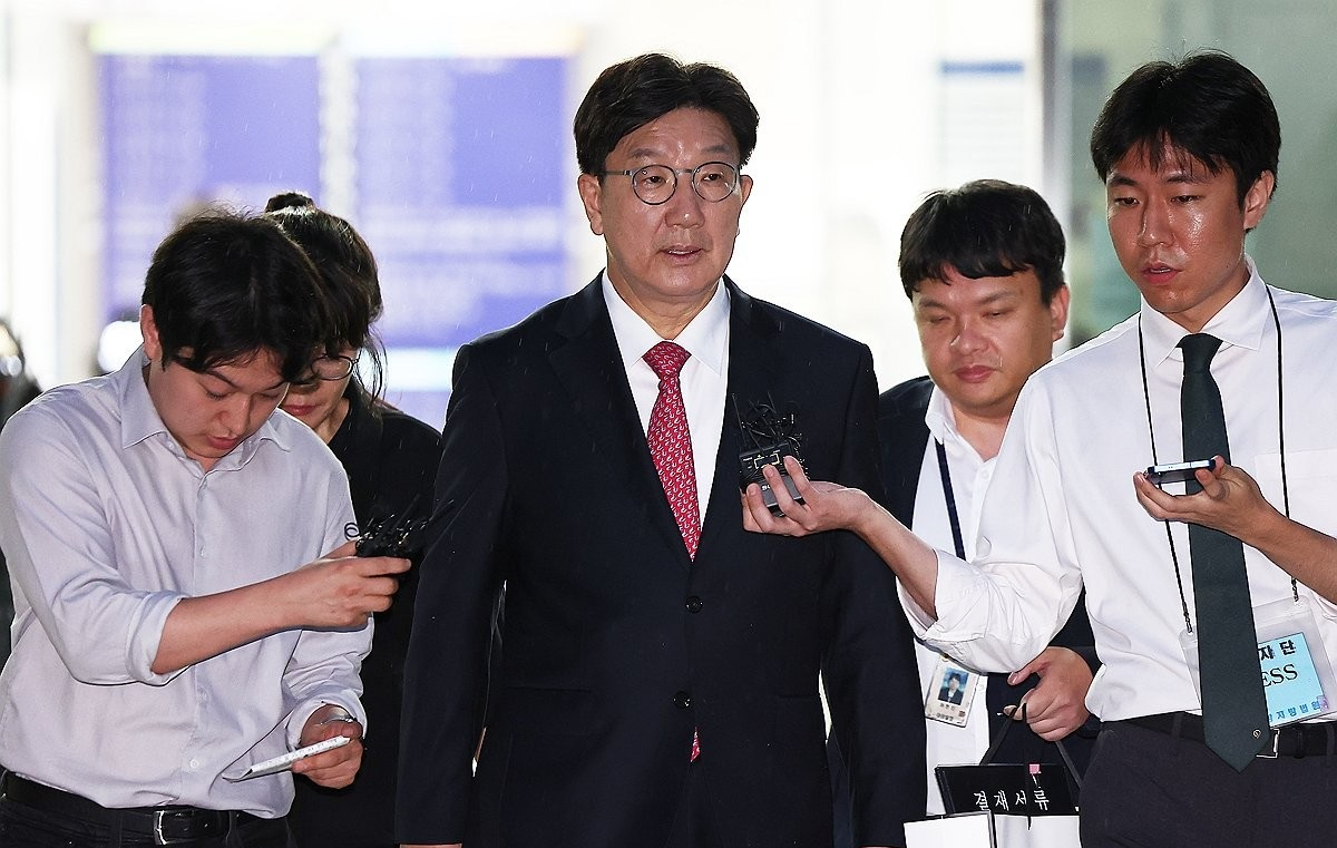 영장심사 후 이동하는 권성동 의원(사진=연합뉴스)