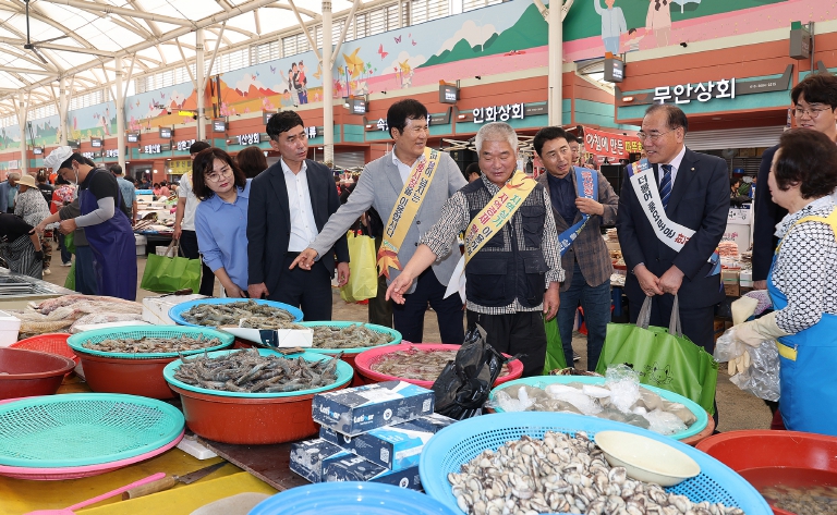 함평군, 추석 맞이 전통시장 장보기 행사 성황리 마무리