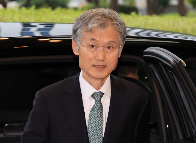 조희대 대법원장이 지난 10일 서울 서초구 대법원으로 출근하고 있다. 사진=연합뉴스