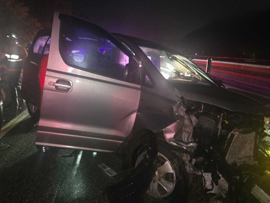 승합차 단독 사고 현장(사진=연합뉴스)