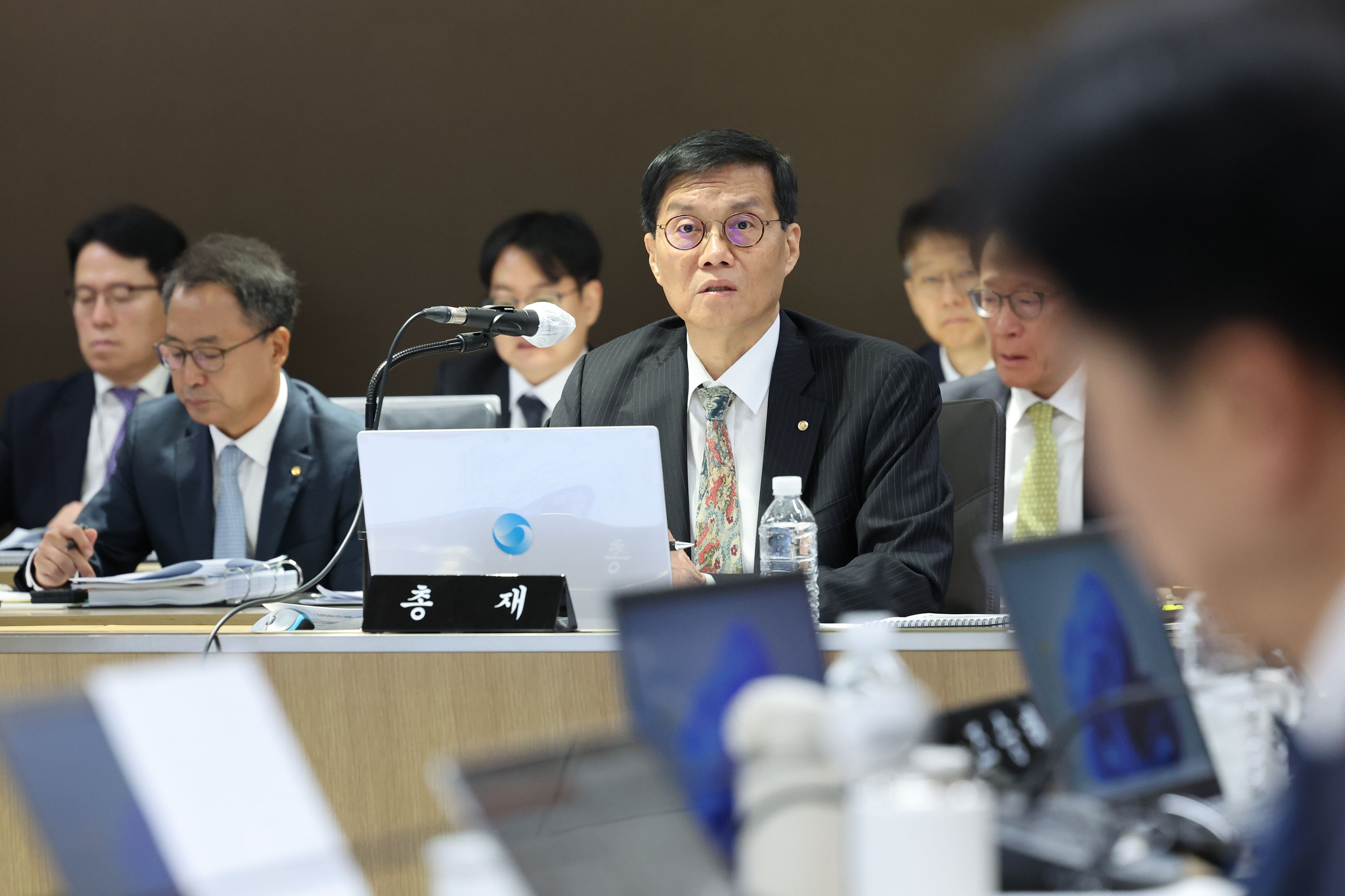 이창용 한국은행 총재가 20일 서울 중구 한국은행에서 열린 국회 기획재정위원회의 한국은행에 대한 국정감사에서 의원질의에 답하고 있다. 사진=연합뉴스