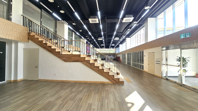 고양_덕양중_실내형_광장 / 경기도교육청
