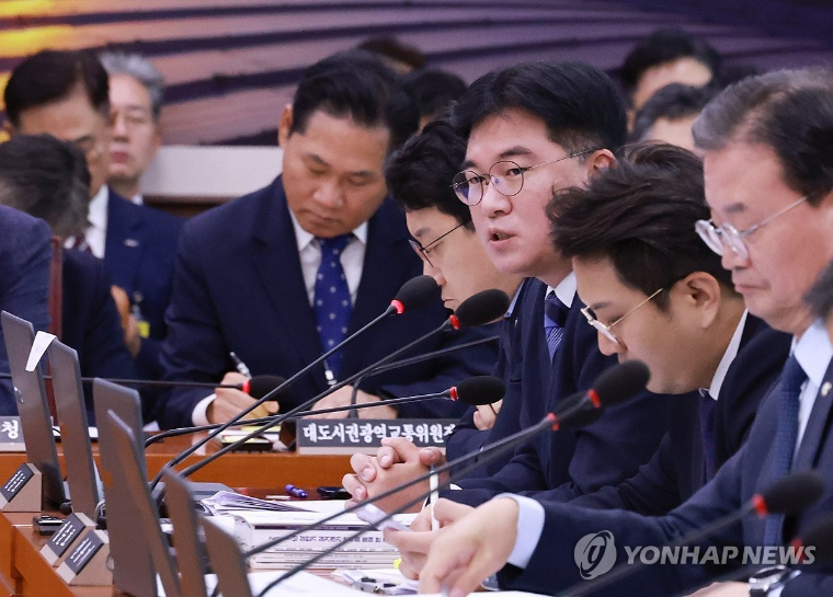 발언하고 있는 정준호 국회의원 (사진=연합뉴스)