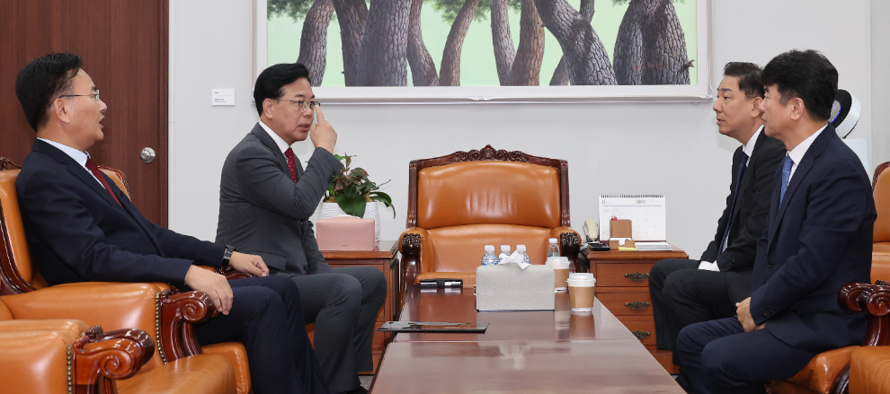 여야 원내대표 회동(사진=연합뉴스)