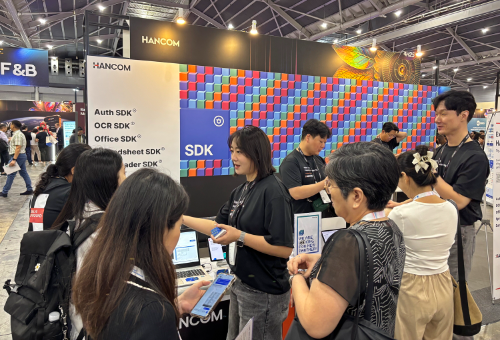 한컴, 싱가포르 핀테크 행사서 AI 인증 기술 선보여